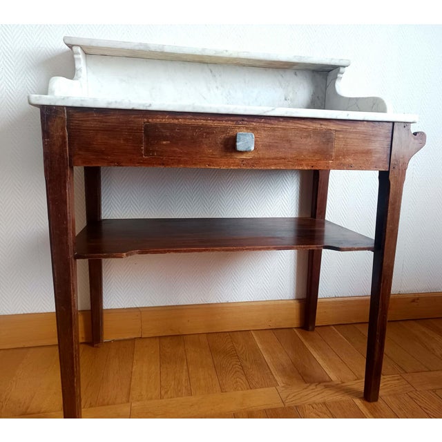 Antique dressing table, country house style, charming vintage find. Dressing table in raw wood, topped with a white/grey...