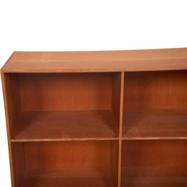 Bookcase in Oregon Pine by Mogens Koch, 1970s For Sale - Image 3 of 10