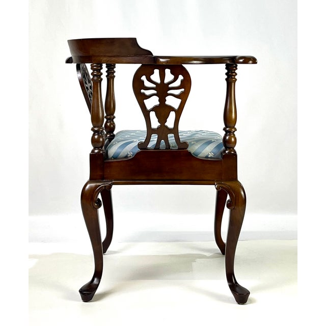 Queen Anne Vintage Key City Furniture Co. Queen Anne Style Mahogany Corner Chair For Sale - Image 3 of 12