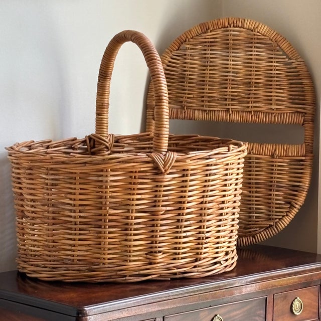 Late 20th Century Large French-Style Wicker Picnic Basket For Sale - Image 5 of 15