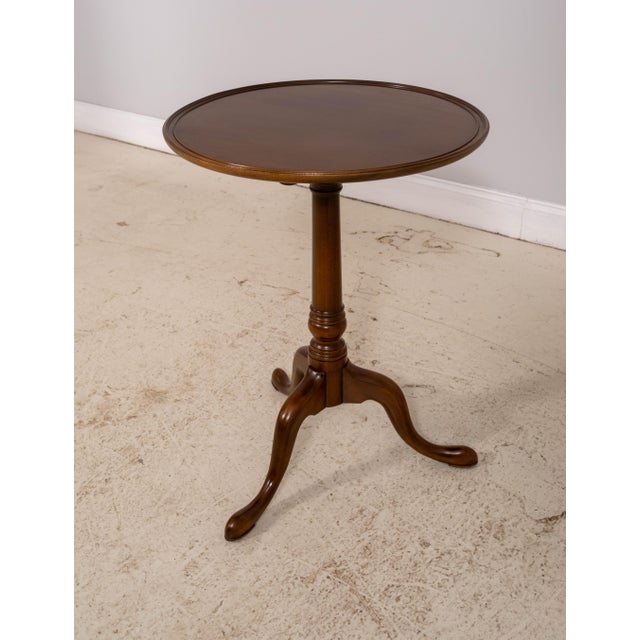 Age: Approx: 40 Years Old Details: Colonial Williamsburg CW-1010 Mahogany High Quality Construction Queen Anne Legs & Pad...