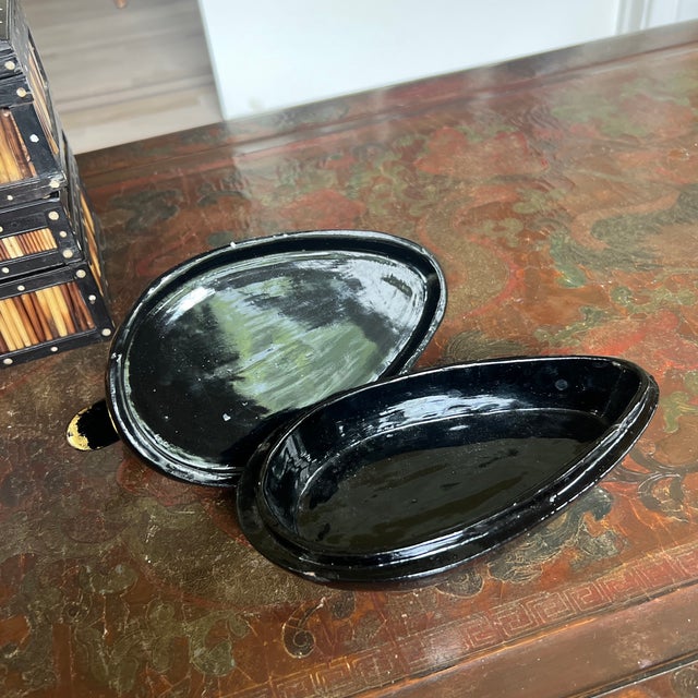 Vintage Indonesian Black Lacquered Duck Box With Gilded Accents For Sale In Providence - Image 6 of 7