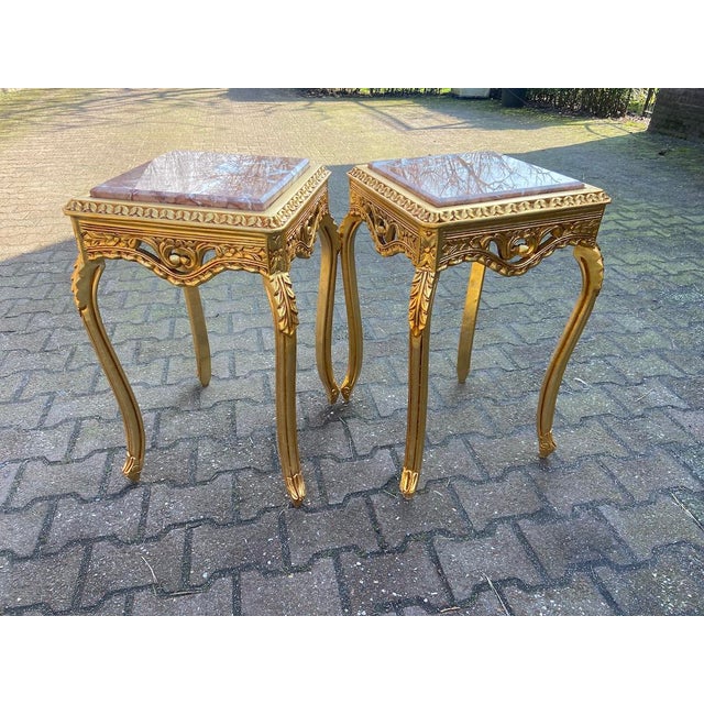 1990s 1990s French Louis XVI Gold Pink Marble Side Tables Pair For Sale - Image 5 of 17