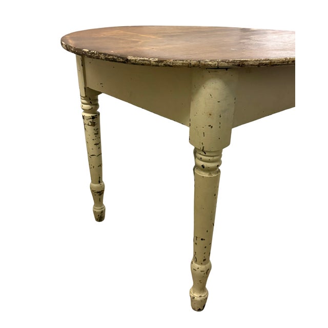 Farmhouse 1940s Shabby Chic Vintage Farm Table W/ 4 Farm Chairs Dining Set For Sale - Image 3 of 5