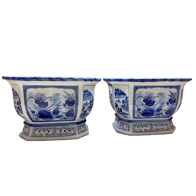 Contemporary Large Chinoiserie Blue & White Botanical Jardinieres - A Pair For Sale - Image 4 of 5