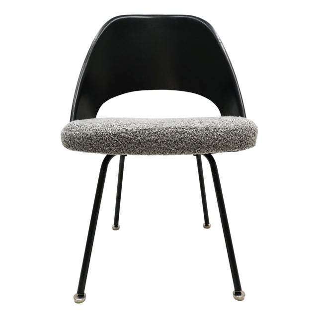 1960 Saarinen Executive Side Chair with Fiberglass Back by Knoll For Sale