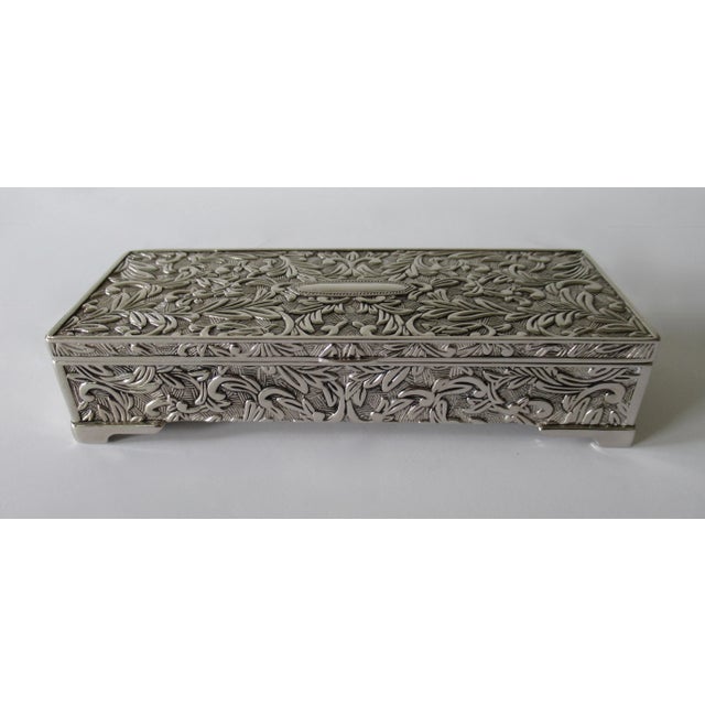 C. 1970s Era Victorian-Style Silver Plate Lidded & Interior Lined Jewelry Box For Sale - Image 12 of 12