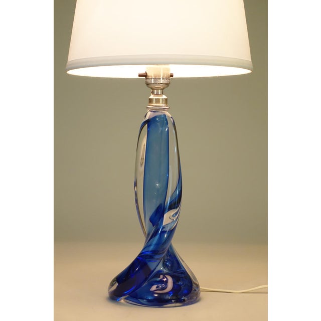 Mid-Century Modern 1960s Mid Century Modern Val St Lambert Signed Belgium Marine Swirl Solid Blown Art Glass Table Lamp Murano For Sale - Image 3 of 11
