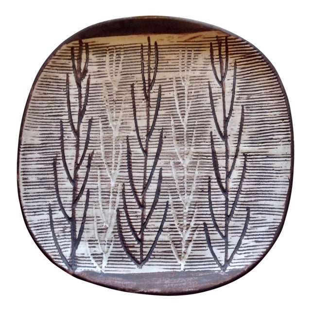 Mid 20th Century Nancy Wickham Boyd Ceramic Plate For Sale