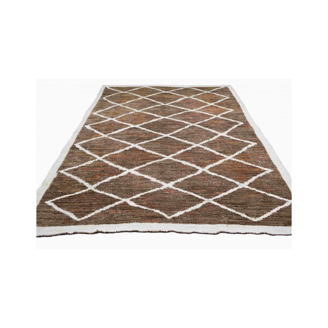 Mid-Century Modern Brown & White Modern Wool Rug For Sale - Image 3 of 9