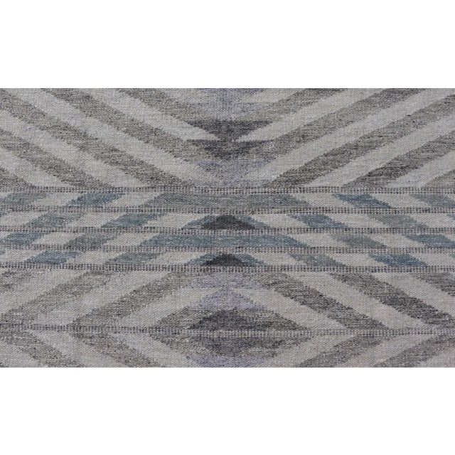 Mid-Century Modern Scandinavian Flat-Weave Light Grey and Blue Rug by Keivan Woven Arts, 9'1 X 12'1 For Sale - Image 3 of 12