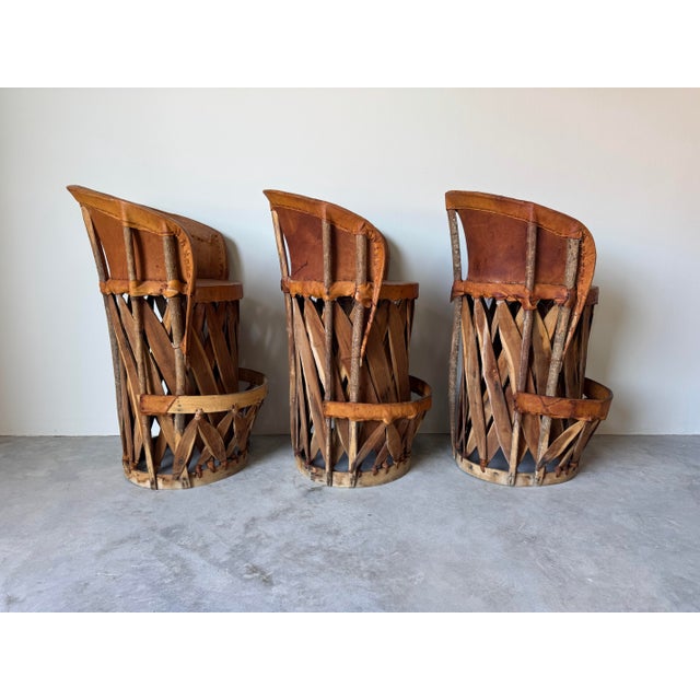 Vintage Mexican Southwest Equipale Leather and Cedar Wood Bar Stools — Set of 3 For Sale - Image 4 of 12