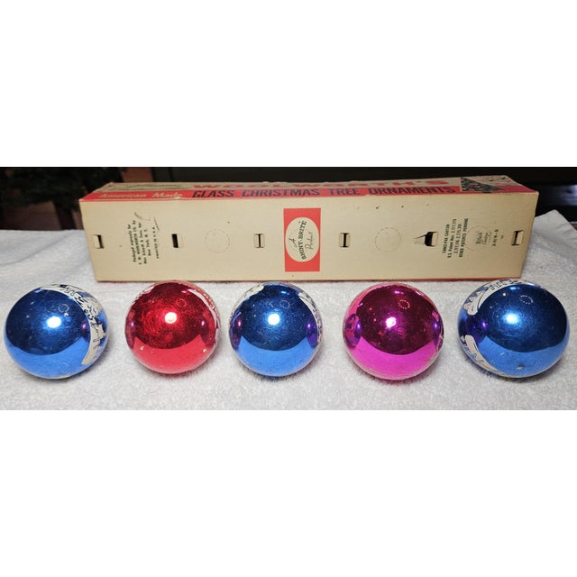 1950s Set of 5 Vintage Woolworth, “ Shinny Brite” Ornaments in Original Box For Sale - Image 9 of 13