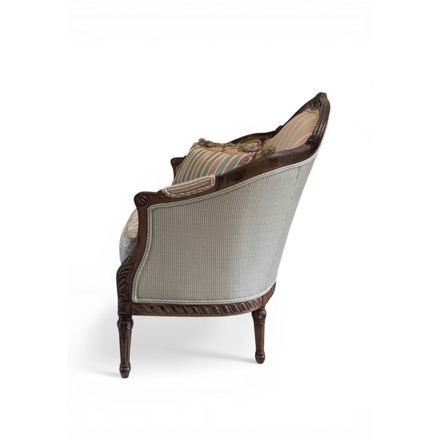 Rose Vintage Thomasville French Provincial Carved Wood Settee For Sale - Image 8 of 18