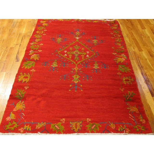 Turkish 1930s Red Field Antique Medallion Antique Turkish Oushak Rug 4' 1"x 6' 7" Handknotted Wool Carpet For Sale - Image 3 of 4