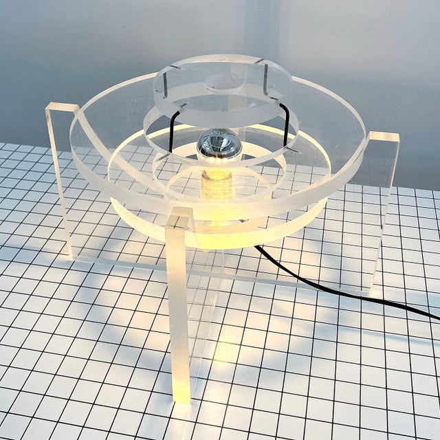 Sculptural Table Lamp in Acrylic, 1970s For Sale - Image 11 of 11