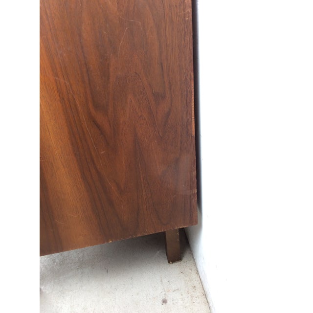 Mid Century Modern Four Drawer Highboy by Bassett Furniture For Sale - Image 14 of 17