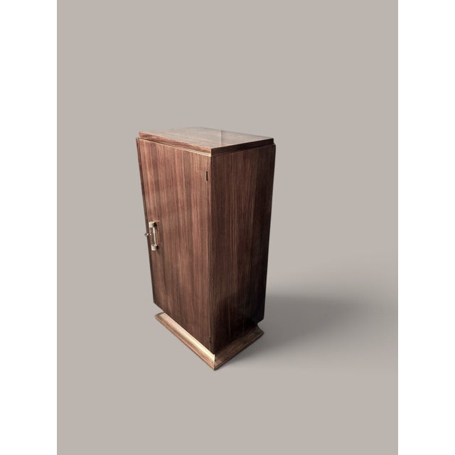 1930s French Art Deco Bar Cabinet in Precious Wood Veneer, 1930 For Sale - Image 5 of 9