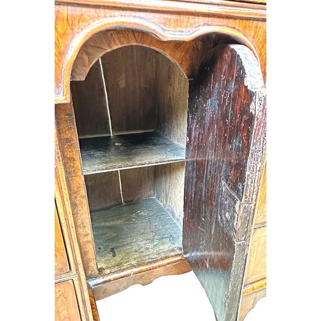 Brown Antique Walnut Kneehole Desk, 1720 For Sale - Image 8 of 14