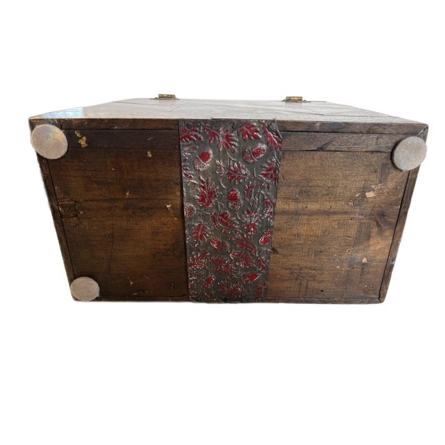 Brown Vintage Arts and Crafts Period Inlaid Box For Sale - Image 8 of 10