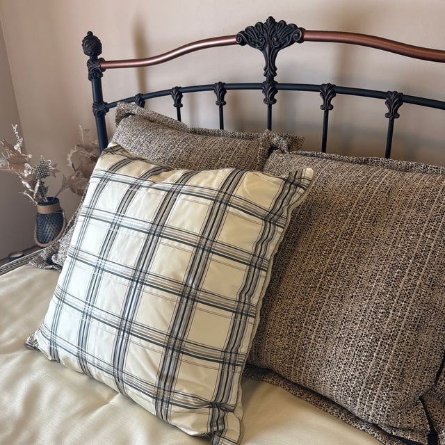 Eastern Accents Eastern Accents Queen Bedding For Sale - Image 4 of 8