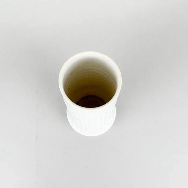 White Porcelain Vase attributed to Lorenz Hutschenreuther, Germany, 1960s For Sale - Image 6 of 7