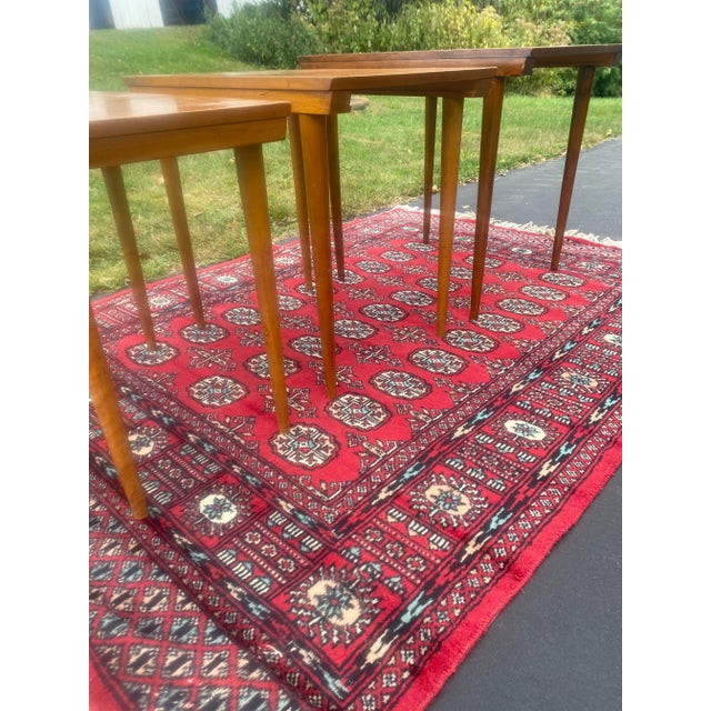 Khaki 1960s Mid Century Modern Conant Ball Nesting Tables by Russell Wright - Set of 3 For Sale - Image 8 of 11