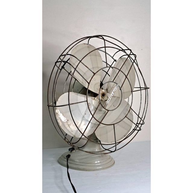 Authentic vintage Robbins & Myers electric desk fan, made in Brantford, Canada. A handsome piece of mid-century industrial...