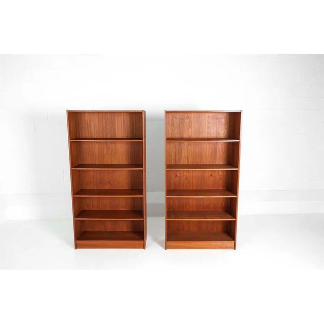 1960s Pair of Danish Modern Teak Bookcases in Style of Sejling For Sale - Image 4 of 16