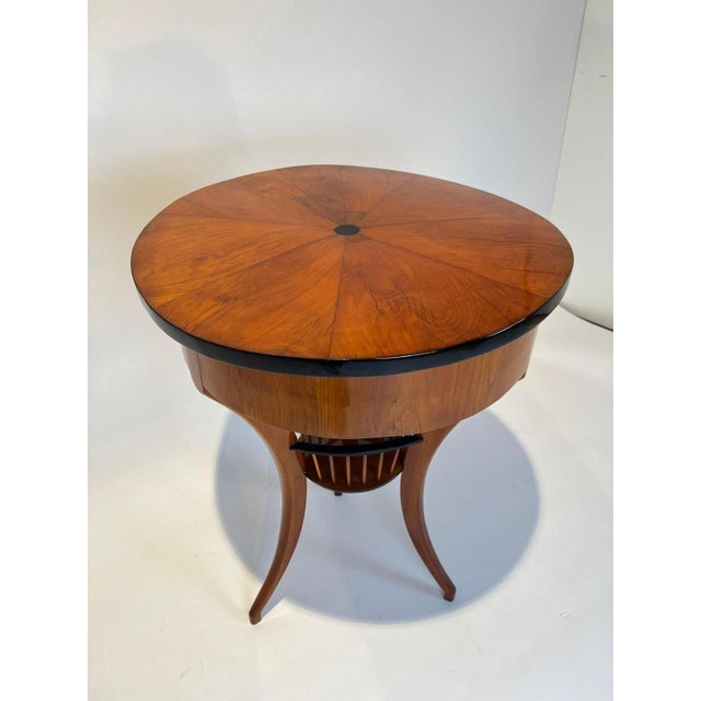 Biedermeier Sewing Table in Cherry Wood, South Germany, 1820 For Sale - Image 9 of 18