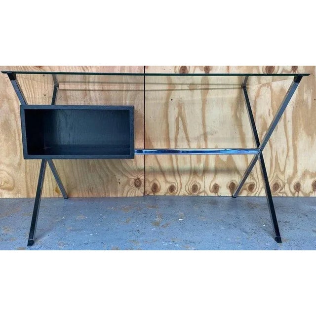 Knoll Albini Desk, Vintage 1990s Model A vintage 1990s Knoll Albini desk, a timeless piece of furniture that pays homage...