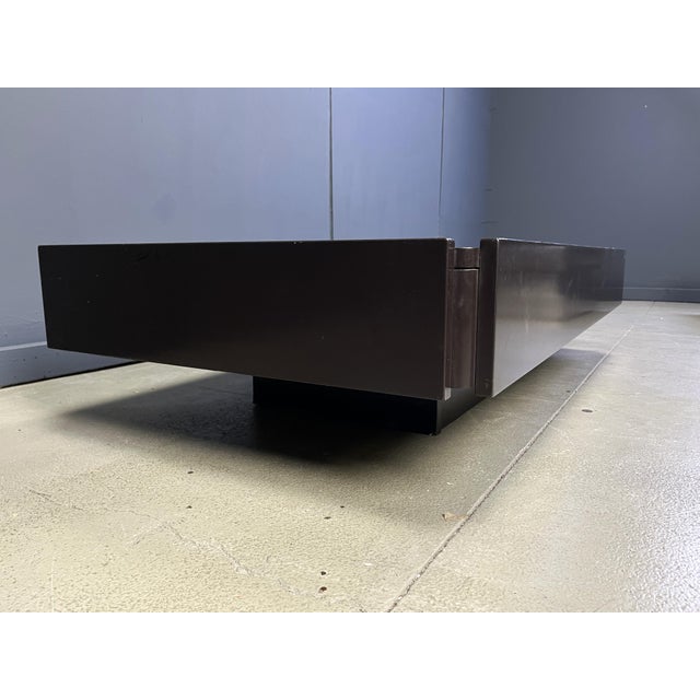 Italian Bar Coffee Table, 1970s, in Good conditions. Designed 1970 to 1979