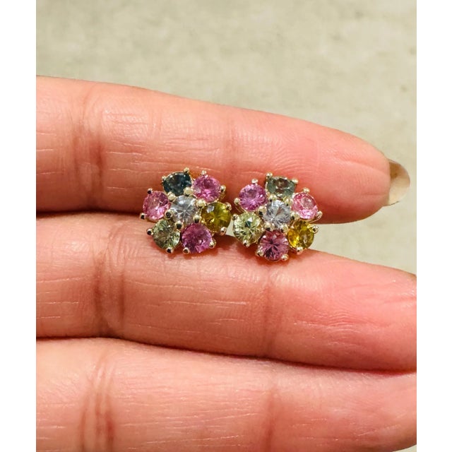 2020s 3.20 Carat Multi-Color Sapphire Yellow Gold Stud Earrings - a Pair For Sale - Image 5 of 6