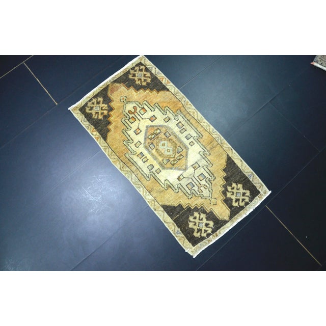 1960s Handmade wool and cotton rug in Turkish Anatolian Small Rug, Vintage Doormat Rug, Turkish Vintage Decorative Rug,...