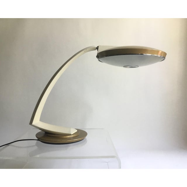 Large desk lamp, rotatable via a ball bearing, and adjustable at a tilt angle, featuring two E27 sockets. I have official...