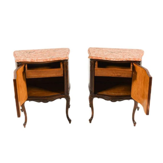 French Antique Pair of French Walnut Nightstands With Pink‑Orange Marble Tops and Cabriole Legs For Sale - Image 3 of 6