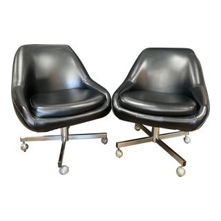 1960s Black Swivel Chairs Rolling Atomic Mid-Century Modern Virco Mfg Corporation Usa Made California Dining Casual - Set of 2 For Sale