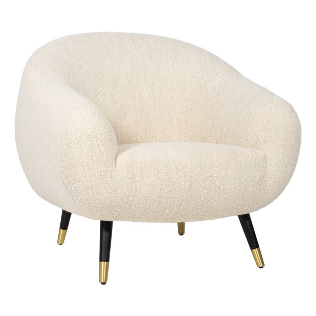Niemeyer Lounge Chair in Bouclé with Dark Oak and Brushed Brass from InsidherLand For Sale
