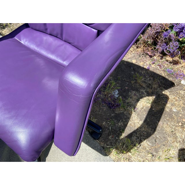 Vitra 1990s Mario Bellini Vitra Figura Post Modern Purple Leather Desk Chair For Sale - Image 4 of 12