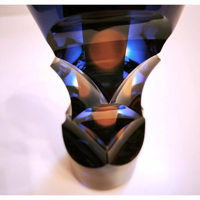 Sculptural Optical Art Glass Vase by Milan Macháček for Princ, Czech Republic, 1990s For Sale - Image 9 of 18
