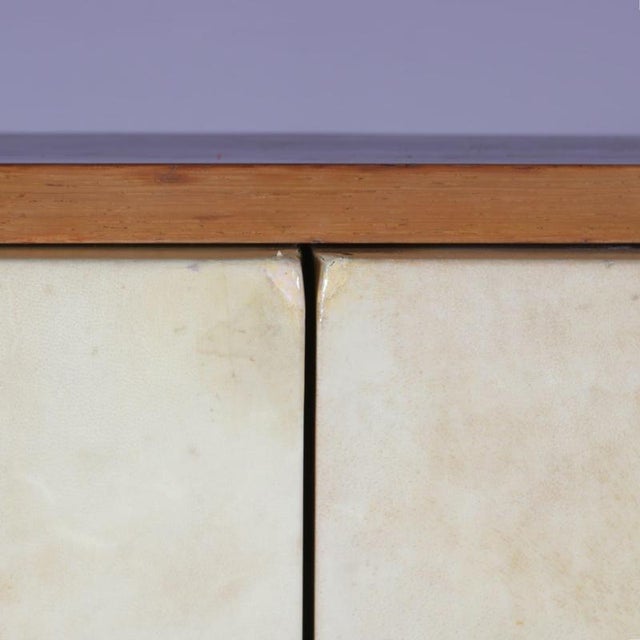Italian Goatskin Bar Cabinet on Pedestal Base from Aldo Tura, 1960s For Sale - Image 9 of 18