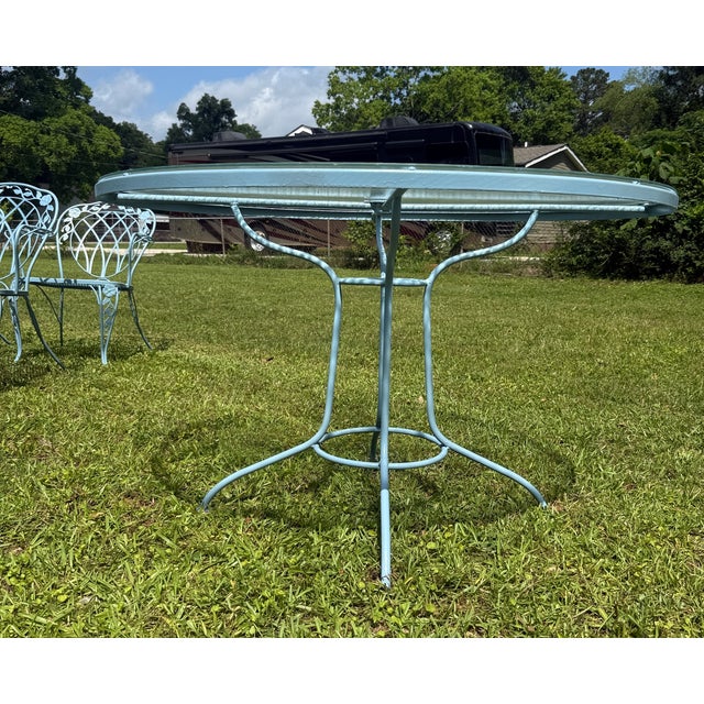 1970s Vintage Woodard Chantilly Rose Wrought Iron Patio Table & 4 Chairs, Attributed For Sale - Image 5 of 10