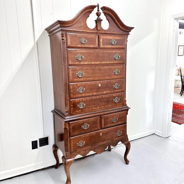 1980s Vintage Queen Anne Highboy Chest of Drawers For Sale - Image 5 of 8