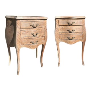 Vintage French Provincial Pair of 3-Drawer Nightstands With Curved Front and Brass Bail Pulls For Sale