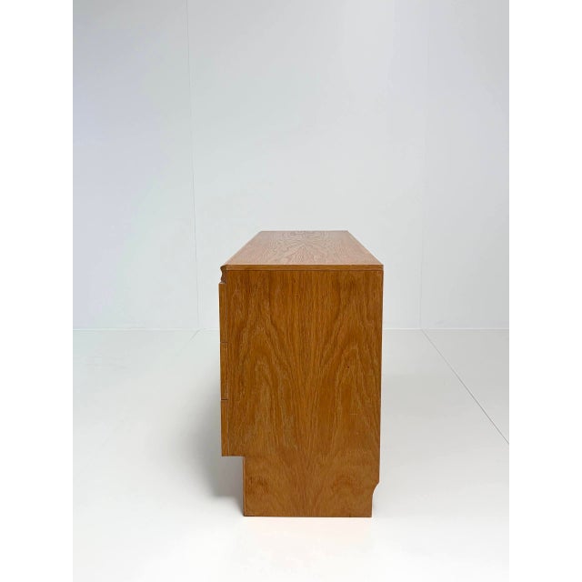 Vintage Chest of Drawers in Oak For Sale - Image 9 of 16