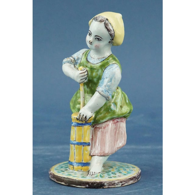 19th Century Hungarian Anabaptist Majolica Ceramic Peasant Women from Stomfa Haban, Set of 2 For Sale - Image 5 of 18