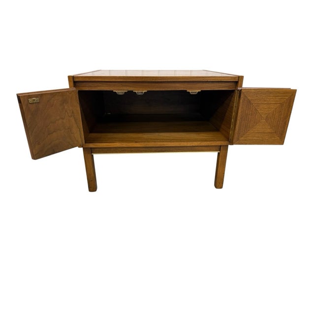1960s Mid-Century Modern 1960s Walnut Lane Side End Table For Sale - Image 5 of 6