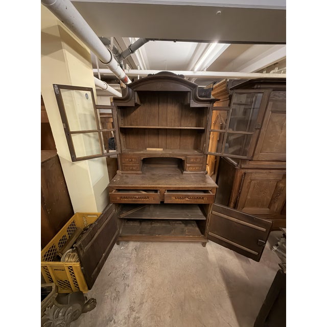 Louis XVI Oak Hutch, 1740, in Good conditions. Designed before 1890