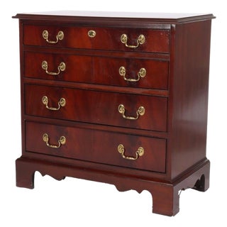 Vintage Hickory Chair Co. Diminutive Mahogany 4-Drawer Chest Signed Circa 1940 For Sale