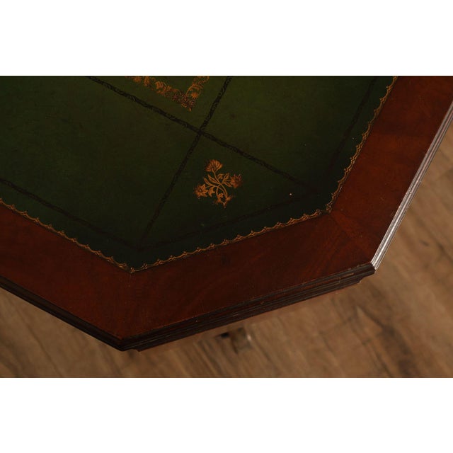 1940s 1940's Vintage Pair of Regency Style Mahogany Green Leather Top Pedestal Side Tables For Sale - Image 5 of 18